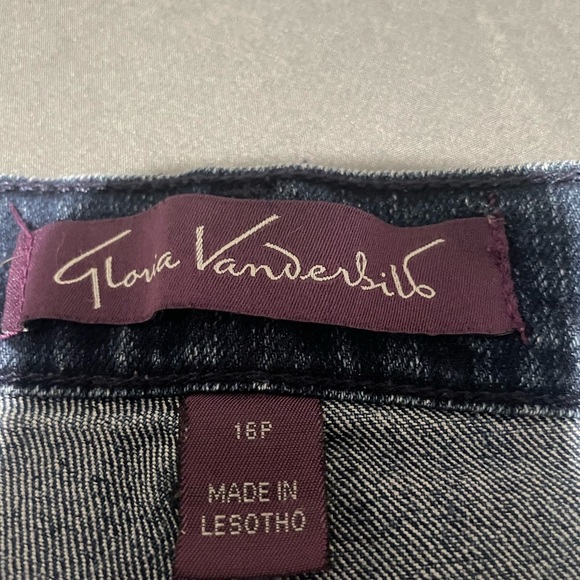 Gloria Vanderbilt Blue Straight Leg Jeans - Picture 2 of 9